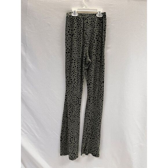 Nasty Gal Womens Mid Rise Stretch Wide Bootcut Leg Leggings Gray Leopard Size 4 - Picture 3 of 4